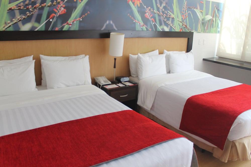 Mi Hotel Sandiego Medellín Extérieur photo