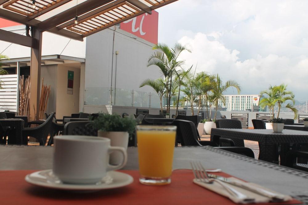 Mi Hotel Sandiego Medellín Extérieur photo