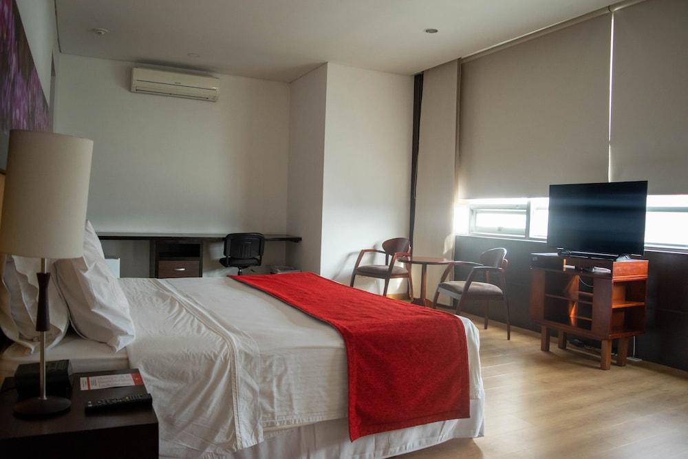 Mi Hotel Sandiego Medellín Extérieur photo