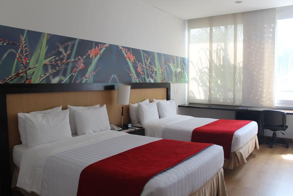 Mi Hotel Sandiego Medellín Extérieur photo